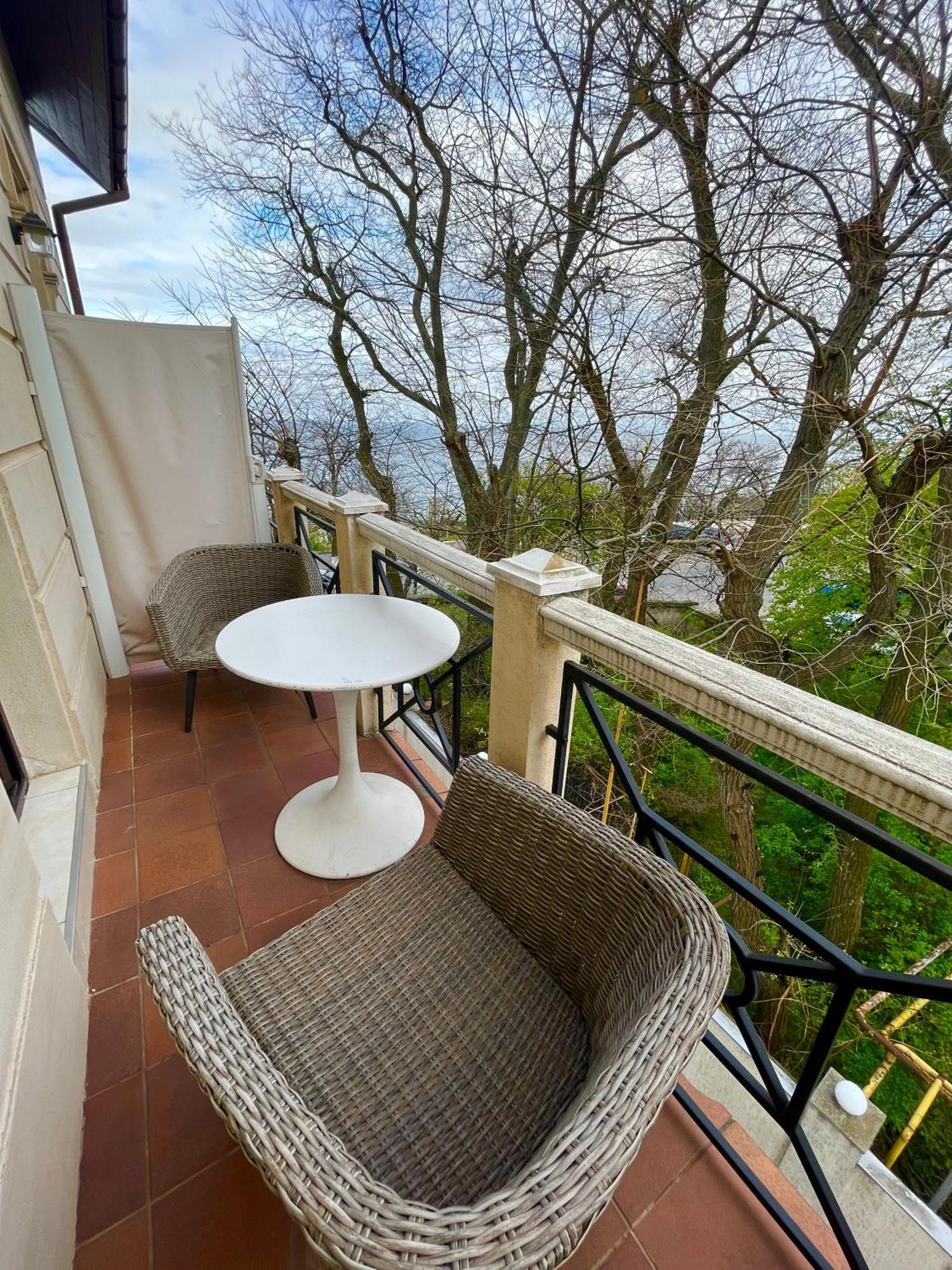Villa-Sofia Mini-hotel Odessa Esterno foto